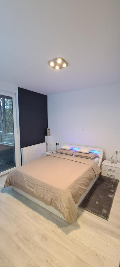 Apartment Sand - Entry With Pin 0 - 24H, Luxury Massage Chair Free Cancellation 24 Hours Before Check In Slavonski Brod Extérieur photo